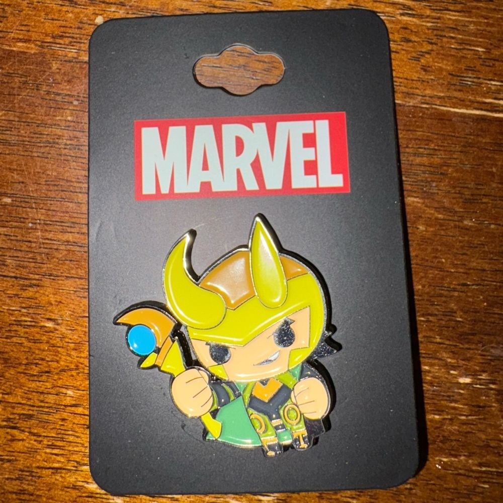 Marvel Loki Chibi Enamel Pin Bioworld NWT‎ Avengers Thor Villain